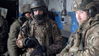 Ukraine tuyên bố hoàn thành nhiệm vụ chiến đấu tại Mariupol, thương binh được sơ tán khỏi Azovstal