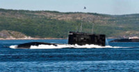 Tàu ngầm Kilo 636.3 Nga được huy động lượn quanh đảo Rắn của Ukraine