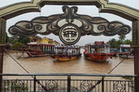 [ẢNH] Hội An ngập trong ‘biển’ nước do mưa lũ 