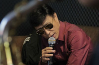 [ẢNH] Điều ít biết về người vợ trẻ đẹp kém 14 tuổi của danh ca Tuấn Ngọc