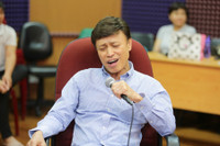 [ẢNH] Điều ít biết về người vợ trẻ đẹp kém 14 tuổi của danh ca Tuấn Ngọc