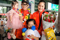 [ẢNH] Những mối tình ‘chị - em’ đình đám nhất nhì showbiz Việt