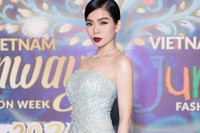 [ẢNH] Ca sĩ Lệ Quyên: Hành trình từ ‘Giấc mơ có thật’ đến danh xưng ‘Nữ hoàng phòng trà’