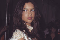 [ẢNH] Những ‘thiên thần nội y’ gợi cảm nhất lịch sử Victoria’s Secret