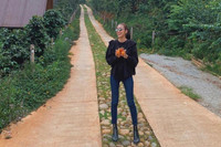 [ẢNH] Hiếm hoi hình ảnh Tăng Thanh Hà khoe vai trần gợi cảm 'đốt mắt' người nhìn