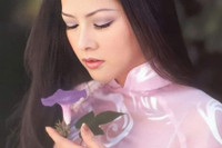 [ẢNH] Ca sĩ Như Quỳnh: Phía sau ánh hào quang là nỗi niềm của một người mẹ đơn thân