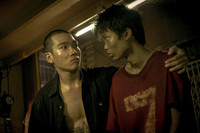 [ẢNH] Huấn luyện viên Wowy 'biến hoá' từ đại ca giang hồ trong 'Ròm' tới người mẫu thời trang