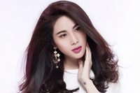 [ẢNH] Cuộc đời đầy nước mắt của Thuỷ Tiên - Ca sĩ kêu gọi quyên góp được hơn 60 tỉ đồng ủng hộ miền Trung