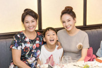 [ẢNH] Nhan sắc những bà mẹ trẻ trung, xinh đẹp của sao Việt