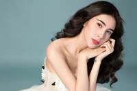 [ẢNH] Cuộc đời đầy nước mắt của Thuỷ Tiên - Ca sĩ kêu gọi quyên góp được hơn 60 tỉ đồng ủng hộ miền Trung