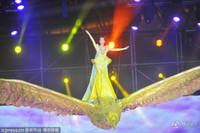 [ẢNH] 8 nữ thần Kim Ưng ‘hot’ nhất lịch sử Cbiz: Tống Thiến nhận nhiều ‘gạch đá' 