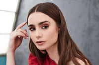 [ẢNH] Chiêm ngưỡng nhan sắc của Lily Collins - ‘nàng Bạch Tuyết’ xinh đẹp nhất Hollywood