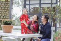 [ẢNH] Cuộc sống của Phan Như Thảo sau khi kết hôn với chồng đại gia hơn 26 tuổi