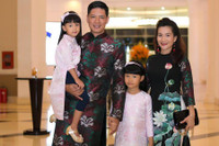 [ẢNH] Những mối tình ‘chị - em’ đình đám nhất nhì showbiz Việt