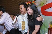 [ẢNH] Cuộc sống hạnh phúc ở tuổi 78 của ‘nam danh ca nhiều vợ, con nhất showbiz Việt’ – Chế Linh 