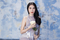 [ẢNH] Cuộc đời đầy nước mắt của Thuỷ Tiên - Ca sĩ kêu gọi quyên góp được hơn 60 tỉ đồng ủng hộ miền Trung