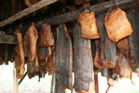 [ẢNH] Năm đặc sản 'bốc mùi' thách thức lòng can đảm của thực khách