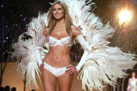 [ẢNH] Những ‘thiên thần nội y’ gợi cảm nhất lịch sử Victoria’s Secret