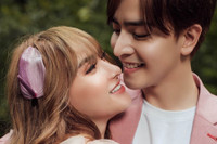 [ẢNH] Những mối tình ‘chị - em’ đình đám nhất nhì showbiz Việt