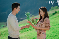 Hành trình từ ‘bạn diễn’ đến ‘bạn đời’ của cặp sao nổi tiếng Hyun Bin và Son Ye Jin