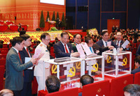 [Ảnh] Lãnh đạo Đảng, Nhà nước và đại biểu bầu Ban Chấp hành Trung ương khóa XIII