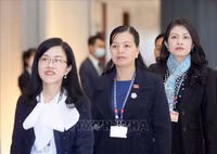 Hình ảnh các nữ đại biểu tham dự Đại hội XIII của Đảng