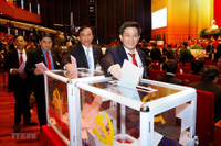 [Ảnh] Lãnh đạo Đảng, Nhà nước và đại biểu bầu Ban Chấp hành Trung ương khóa XIII