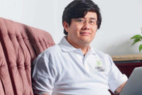 [ẢNH] ‘Hồng Hài Nhi’ Triệu Hân Bồi ở tuổi U50: Tài sản trăm tỷ, phát tướng khó nhận ra