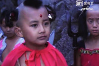 [ẢNH] ‘Hồng Hài Nhi’ Triệu Hân Bồi ở tuổi U50: Tài sản trăm tỷ, phát tướng khó nhận ra