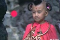 [ẢNH] ‘Hồng Hài Nhi’ Triệu Hân Bồi ở tuổi U50: Tài sản trăm tỷ, phát tướng khó nhận ra