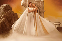 [ẢNH] Chi Pu - Ngọc Trinh tung loạt ảnh nóng bỏng ‘khoe’ tình chị em thân thiết 