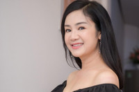 [ẢNH] NSND Thu Hà ‘Lá ngọc cành vàng’: Cuộc sống bình yên, nhan sắc trẻ đẹp khó tin ở tuổi 51