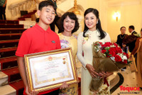 [ẢNH] NSND Thu Hà ‘Lá ngọc cành vàng’: Cuộc sống bình yên, nhan sắc trẻ đẹp khó tin ở tuổi 51