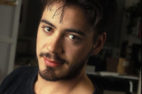 [ẢNH] Robert Downey Jr. – từ tuổi thơ nghiện ngập đến tài tử triệu đô của Hollywood