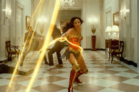 [ẢNH] Ngắm sao nữ ‘hot’ nhất Hollywood: Gal Gadot đẹp mê mẩn trong ‘Wonder Woman 1984’ lẫn ngoài đời thường 