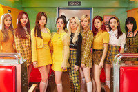 [ẢNH] Hai nhóm nữ Kpop đi trước xu hướng màu sắc thời trang năm 2021