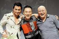 [ẢNH] Bất ngờ trước cuộc sống của ‘Bao Thanh Thiên’ Kim Siêu Quần ở tuổi U70