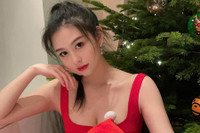 [ẢNH] Nhan sắc gợi cảm của con gái Khâu Thục Trinh