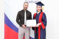 [ẢNH] Ở tuổi 25, Hoa hậu Đại dương 2017 Lê Âu Ngân Anh có gì?