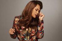 [ẢNH] Ca sĩ Lưu Bích trẻ trung ở tuổi 52, vui vẻ chọn kiếp lẻ loi không chồng con