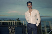 [ẢNH] Khó tin trước diện mạo ‘lão hóa ngược’ của ‘ông chú Singapore’ 54 tuổi – Chuando Tan