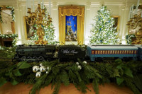 [ẢNH] Giáng sinh năm 2020 tại Nhà Trắng có gì khác biệt?