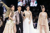 [ẢNH] Dàn mỹ nhân Việt hoá nữ thần gợi cảm: Lệ Quyên trẻ đẹp, Ngọc Trinh hở bạo