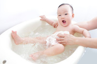 [Ảnh] Những lưu ý về sức khỏe cho trẻ nhỏ khi thời tiết thay đổi