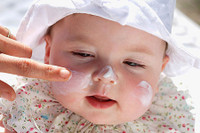 [Ảnh] Những lưu ý về sức khỏe cho trẻ nhỏ khi thời tiết thay đổi