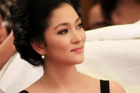 [ẢNH] Cuộc sống bình yên của Hoa hậu Nguyễn Thị Huyền sau 16 năm đăng quang