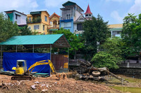 [Ảnh] ‘Pháo đài bay’ B52 phơi xác hoàn toàn khi hồ Hữu Tiệp rút cạn nước 