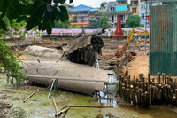 [Ảnh] ‘Pháo đài bay’ B52 phơi xác hoàn toàn khi hồ Hữu Tiệp rút cạn nước 