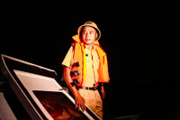 CSGT đường thuỷ Hà Nội tuần tra xuyên đêm, giúp người dân chống lũ