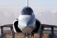 [ẢNH] ‘Tiền nào của ấy’, chiến đấu cơ giá rẻ Trung Quốc mới dùng đã phải ‘nằm đất’ 